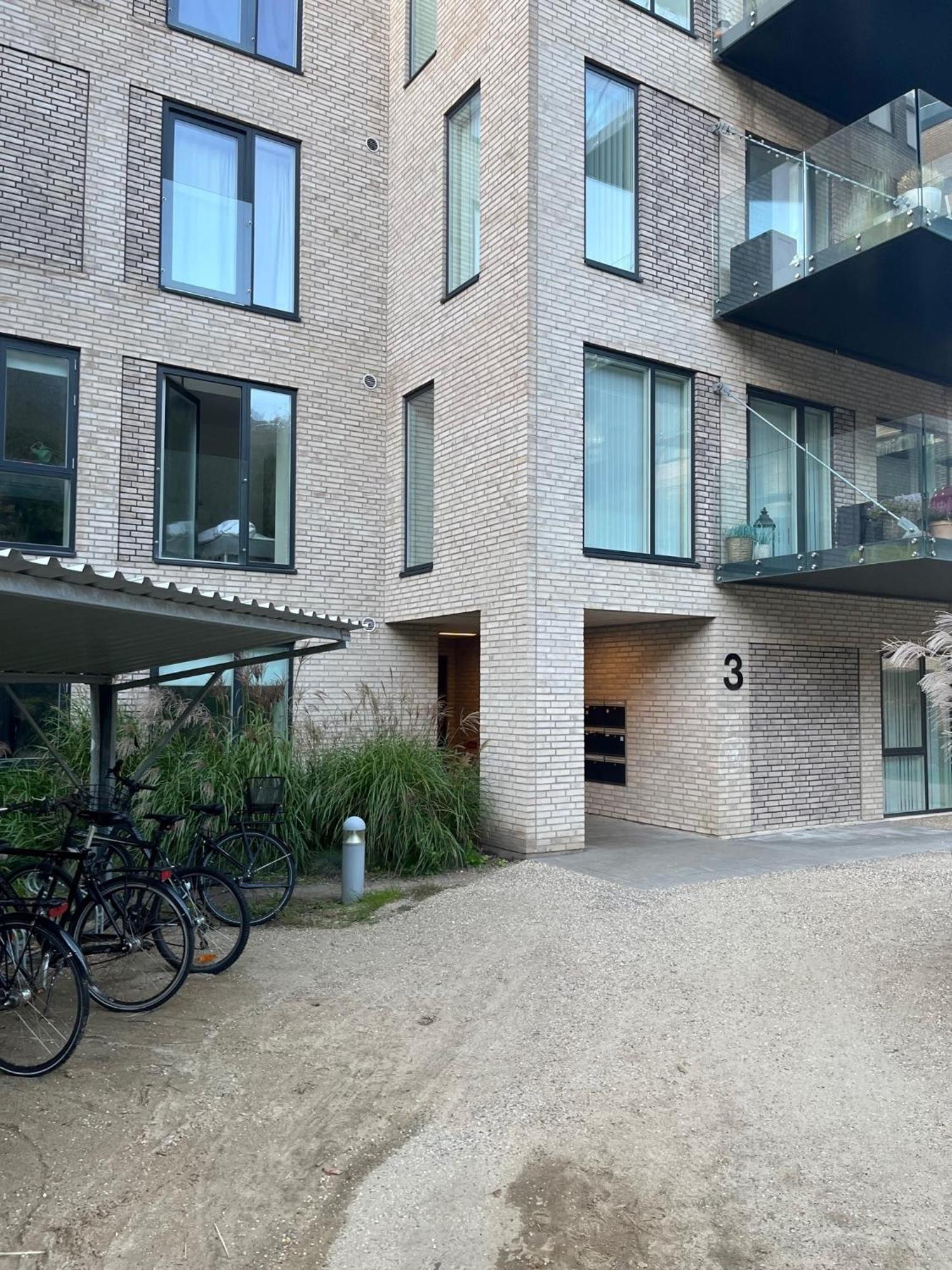 Charming Aalborg Apartment With Parking Exterior foto